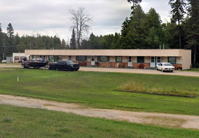 Sall-Mar Resort (Sal-Mar Court) - Web Listing (newer photo)